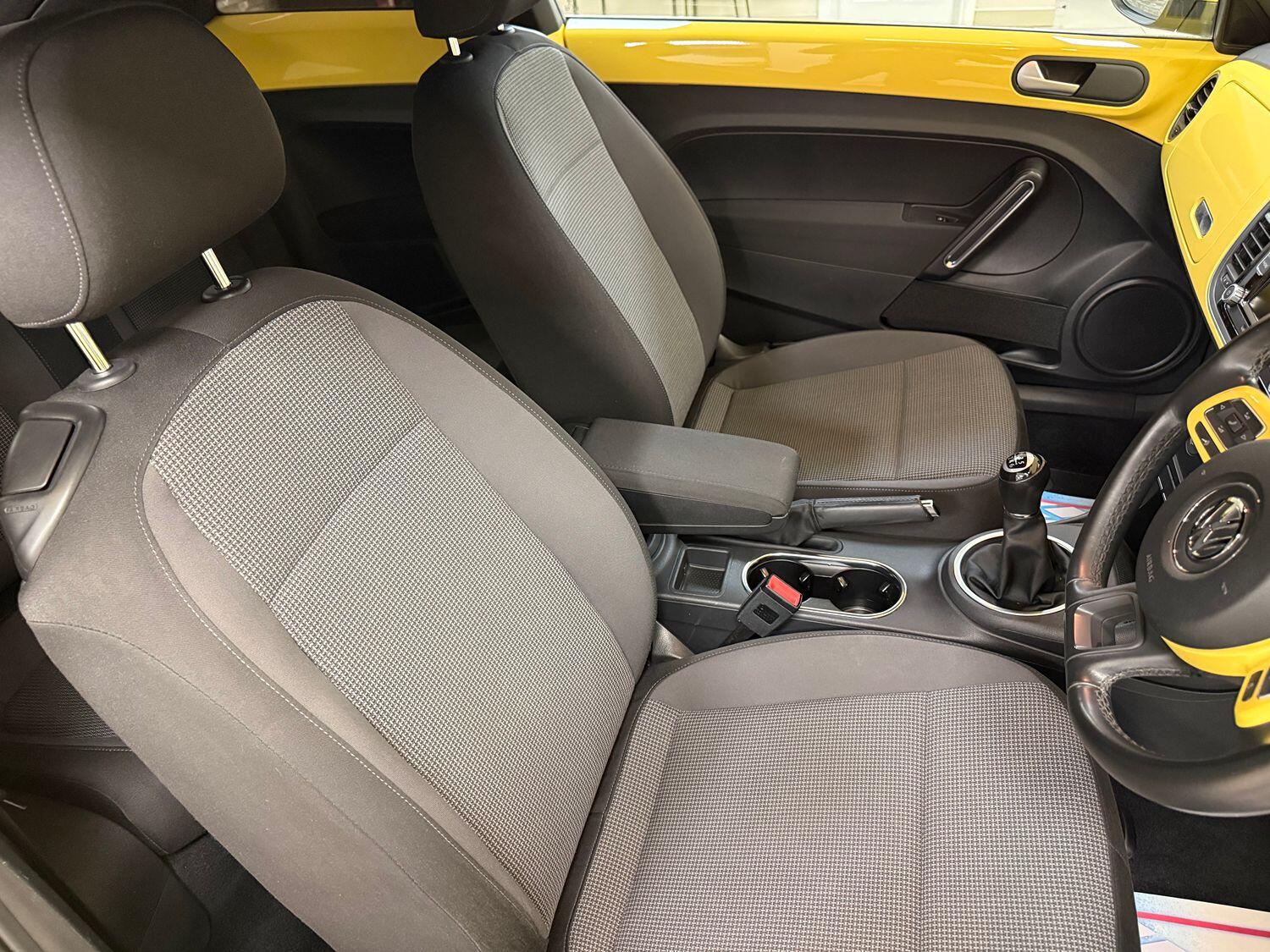 Used Volkswagen Beetle 2014 for sale - 76430963: Photo 7