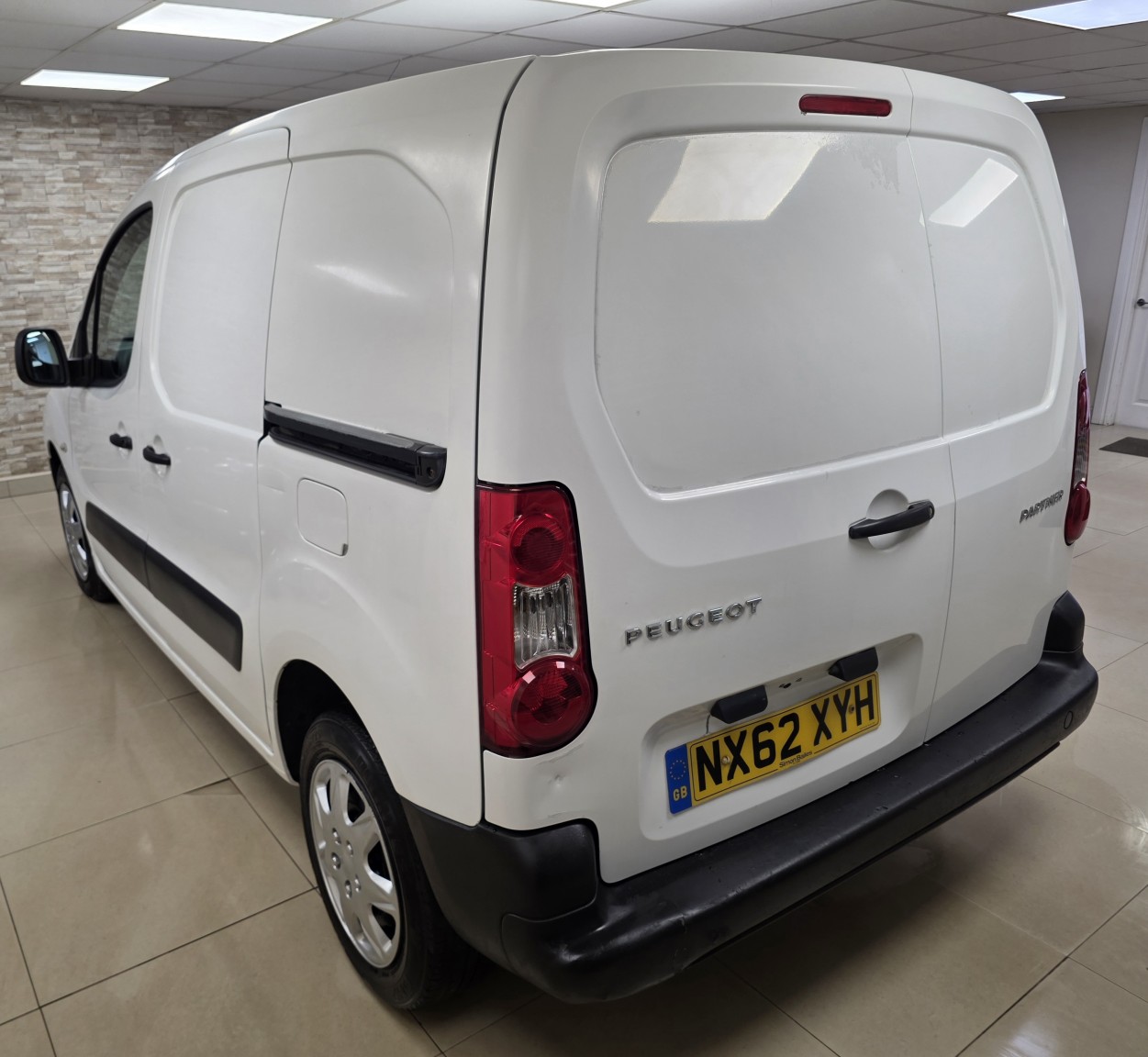 Used Peugeot Partner 2012 for sale - 77357416: Photo 4