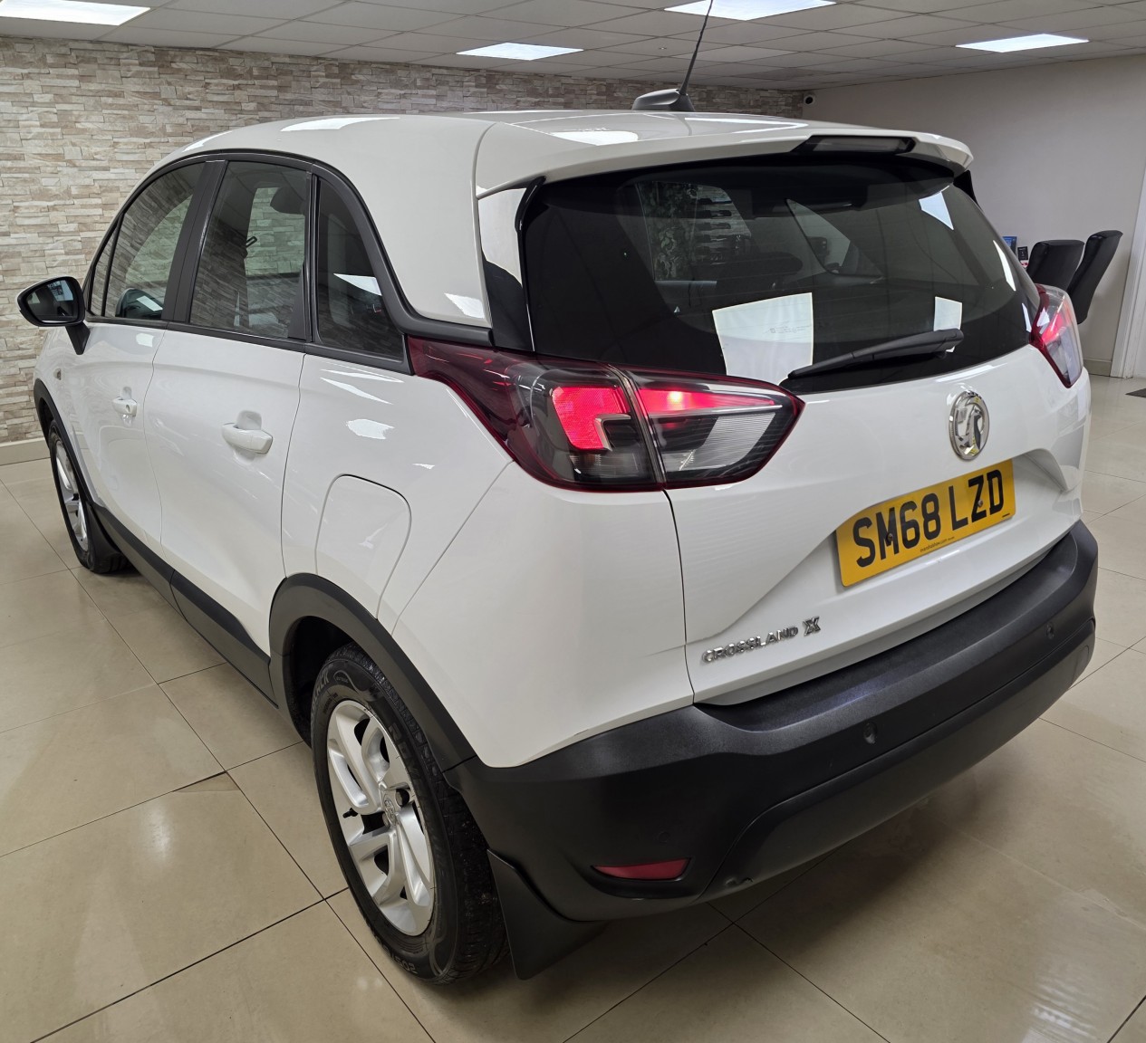 Used Vauxhall Crossland X 2019 for sale - 77400046: Photo 4