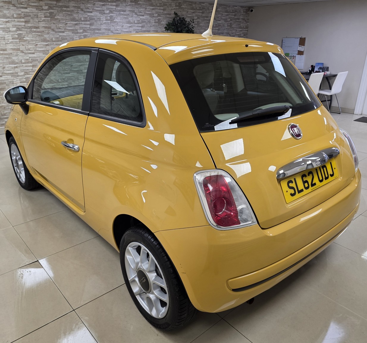 Used Fiat 500 2012 for sale - 77921370: Photo 3