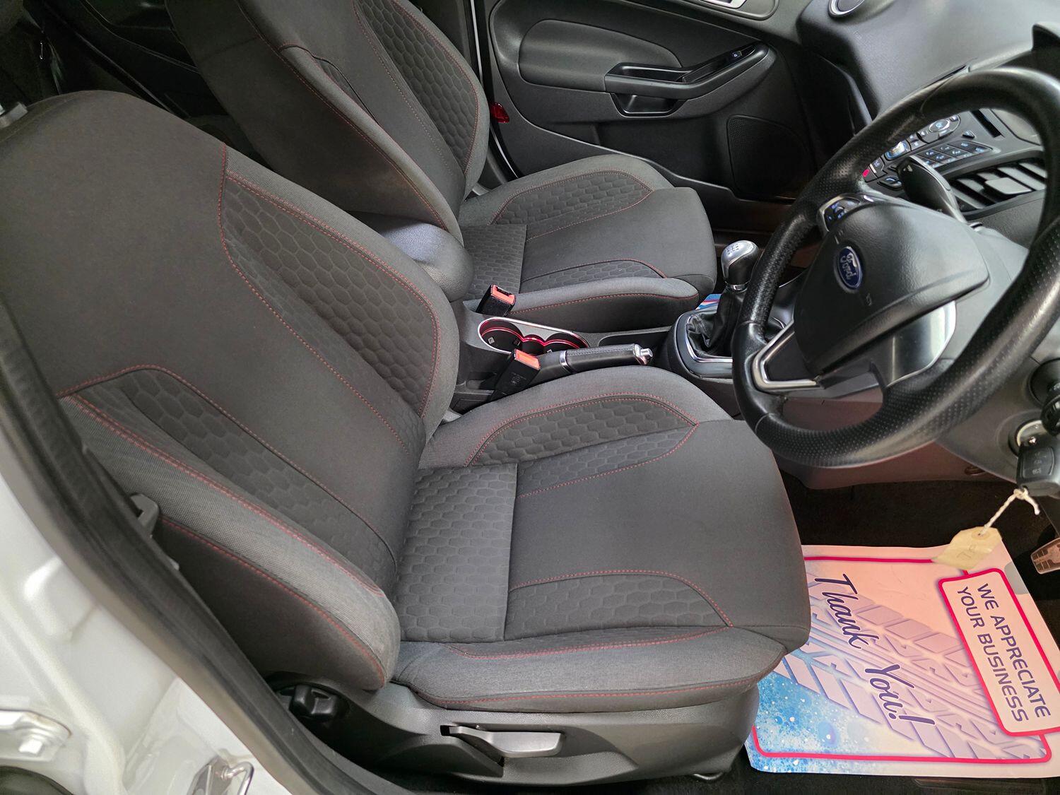 Used Ford Fiesta 2017 for sale - 76793053: Photo 17