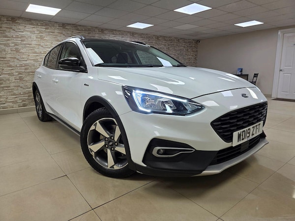 Used Ford Focus 2019 for sale - 74210706: Photo 1
