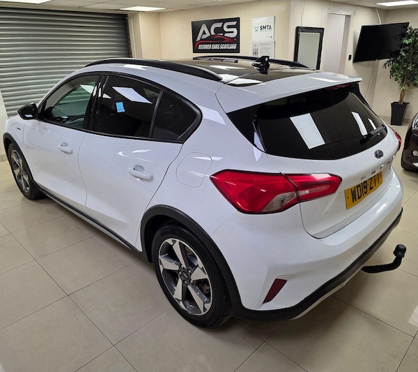 Used Ford Focus 2019 for sale - 74210706: Photo 5