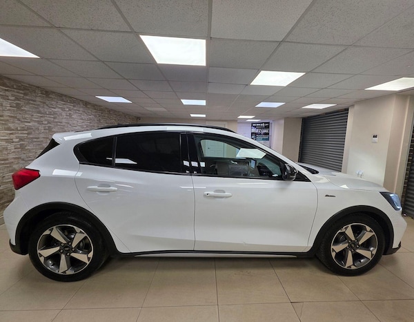 Used Ford Focus 2019 for sale - 74210706: Photo 8