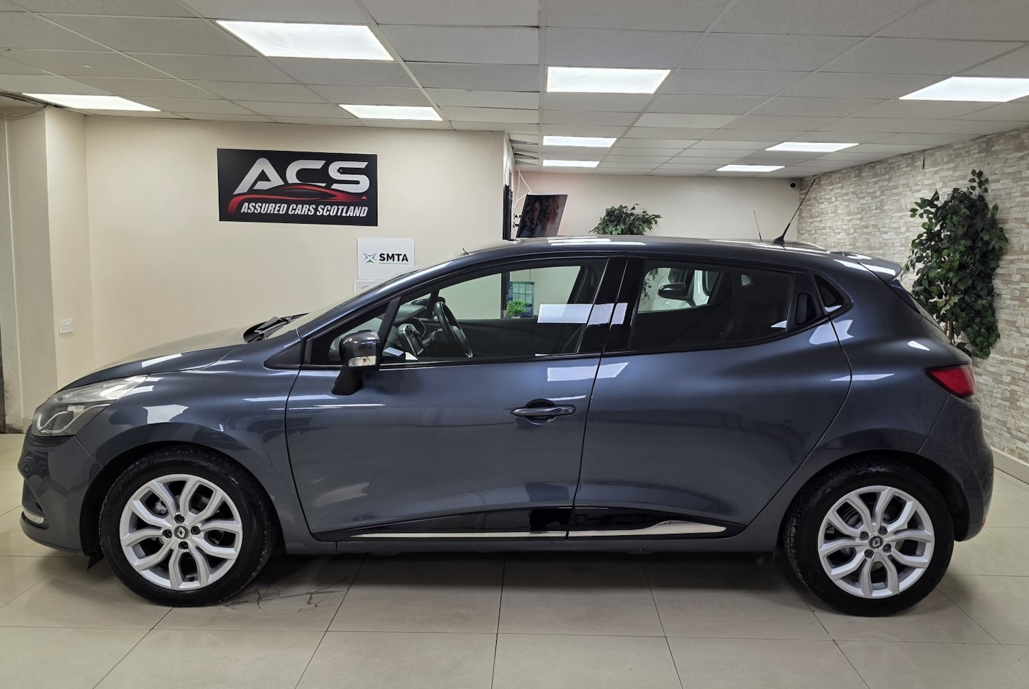 Used Renault Clio 2016 for sale - 76784947: Photo 10