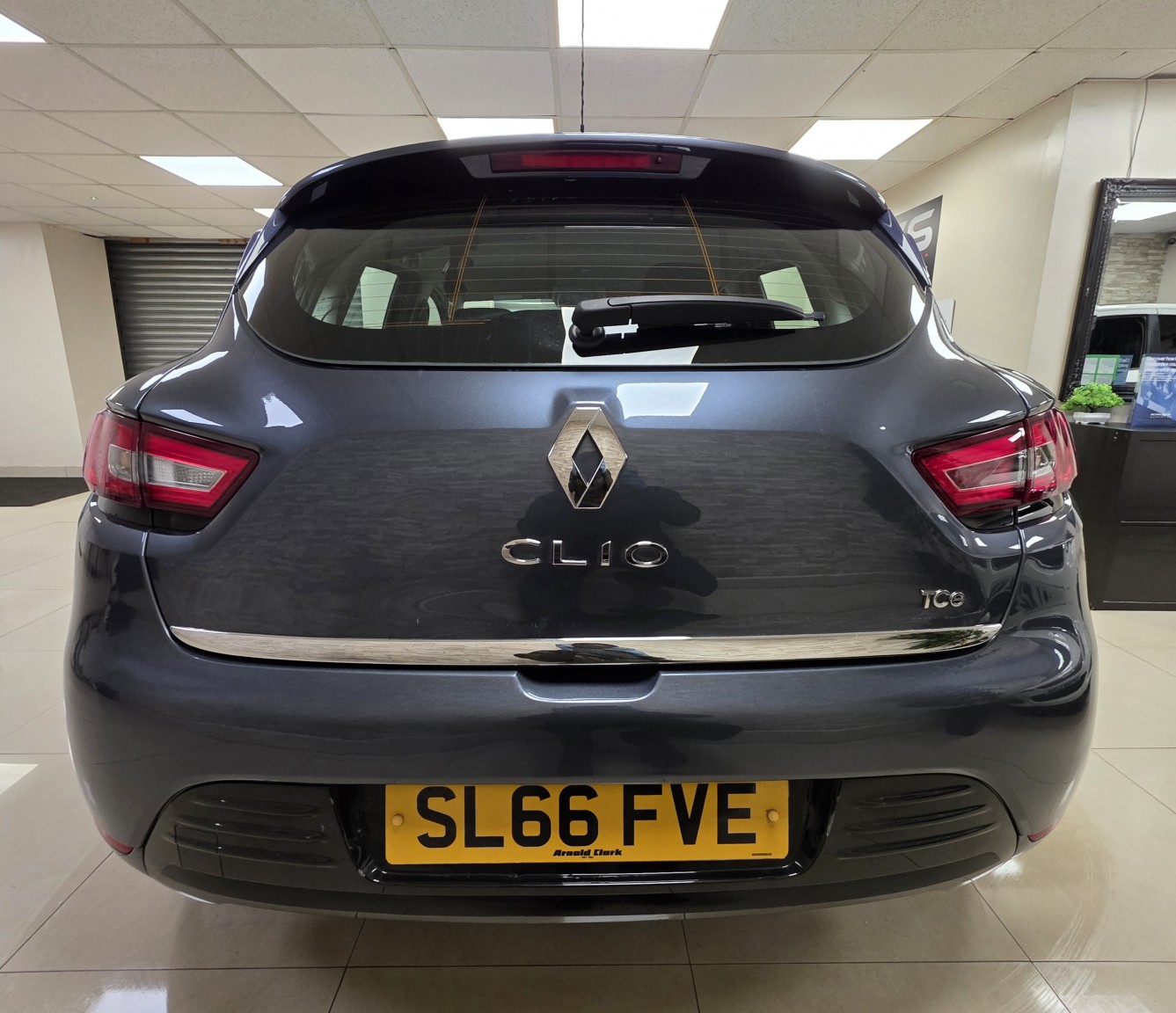 Used Renault Clio 2016 for sale - 76784947: Photo 11