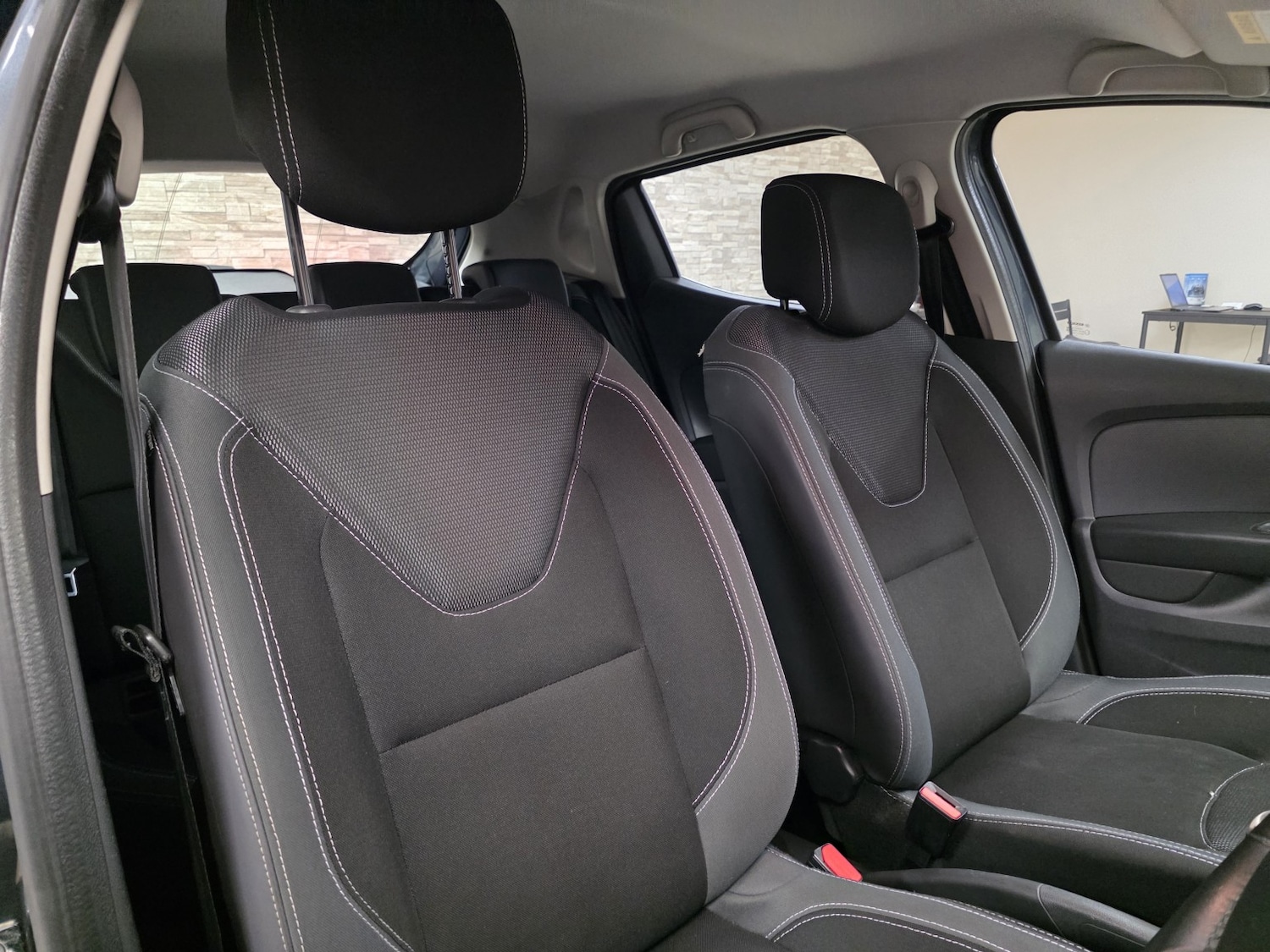 Used Renault Clio 2016 for sale - 76784947: Photo 19