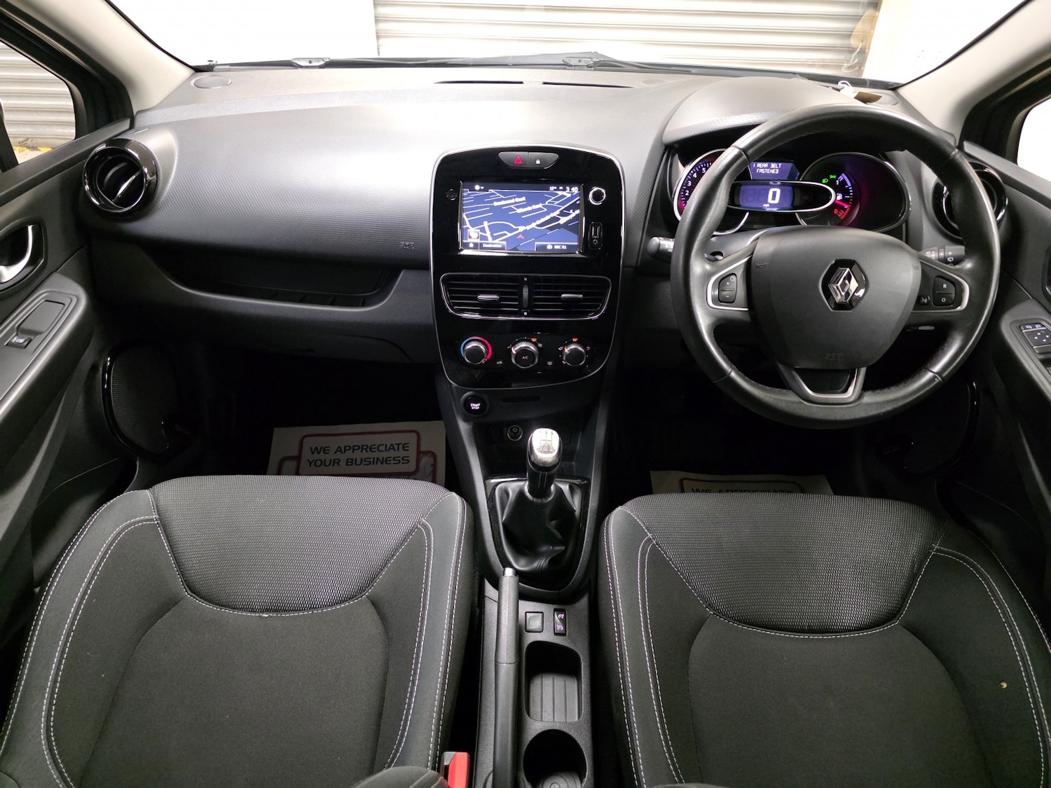 Used Renault Clio 2016 for sale - 76784947: Photo 7