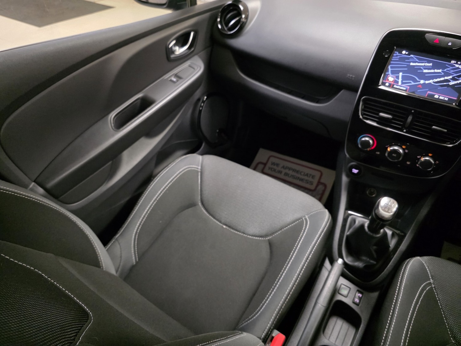 Used Renault Clio 2016 for sale - 76784947: Photo 8