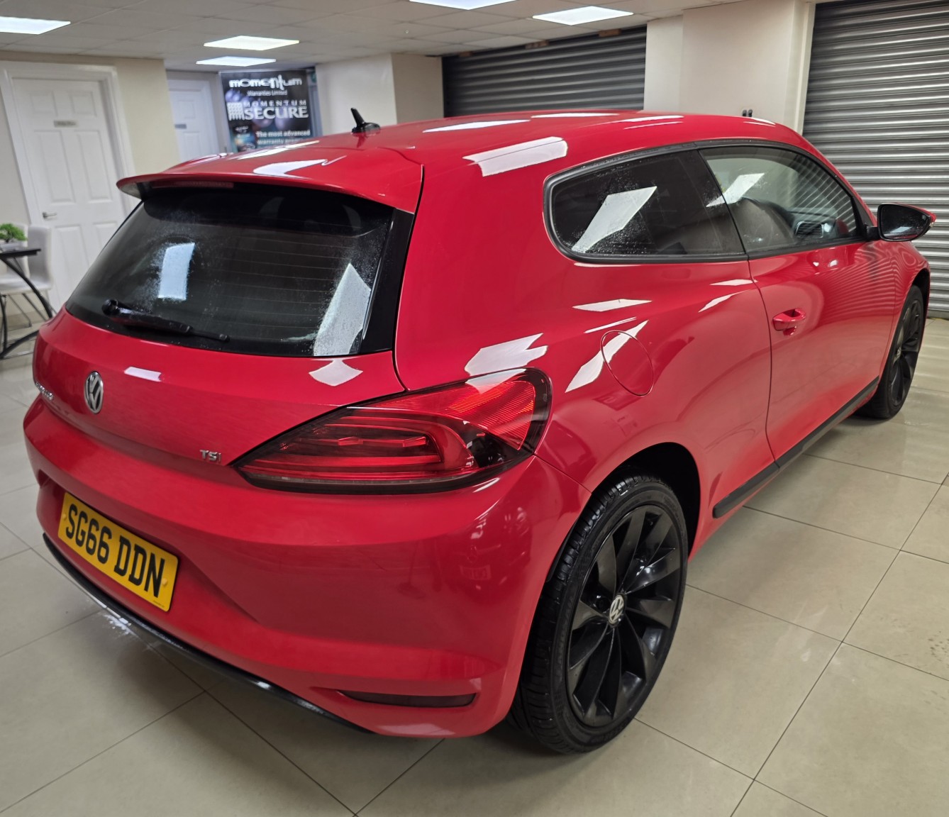 Used Volkswagen Scirocco 2016 for sale - 77921373: Photo 3