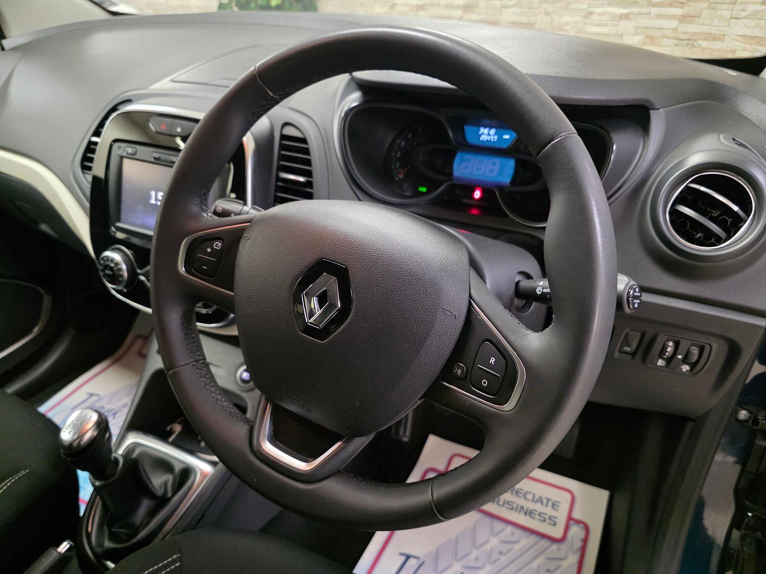 Used Renault Captur 2018 for sale - 76510814: Photo 5