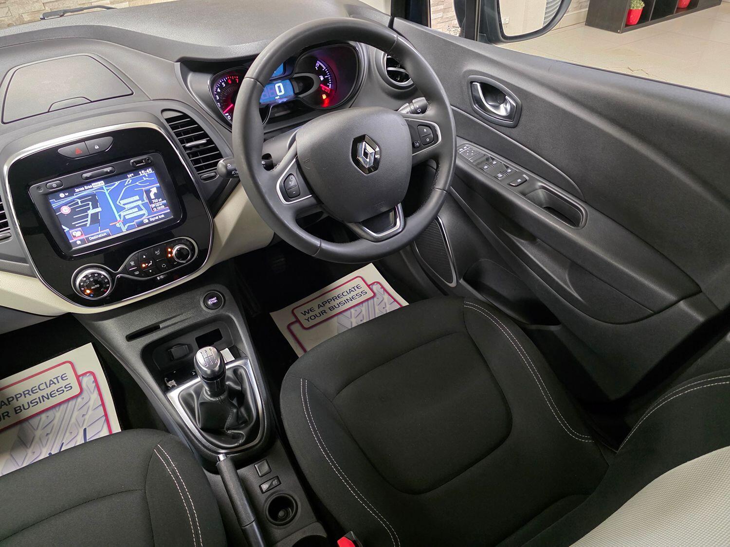 Used Renault Captur 2018 for sale - 76510814: Photo 9