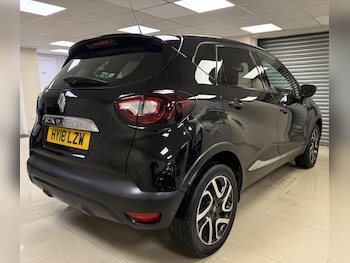 Used Renault Captur 2018 for sale - 77921374: Photo