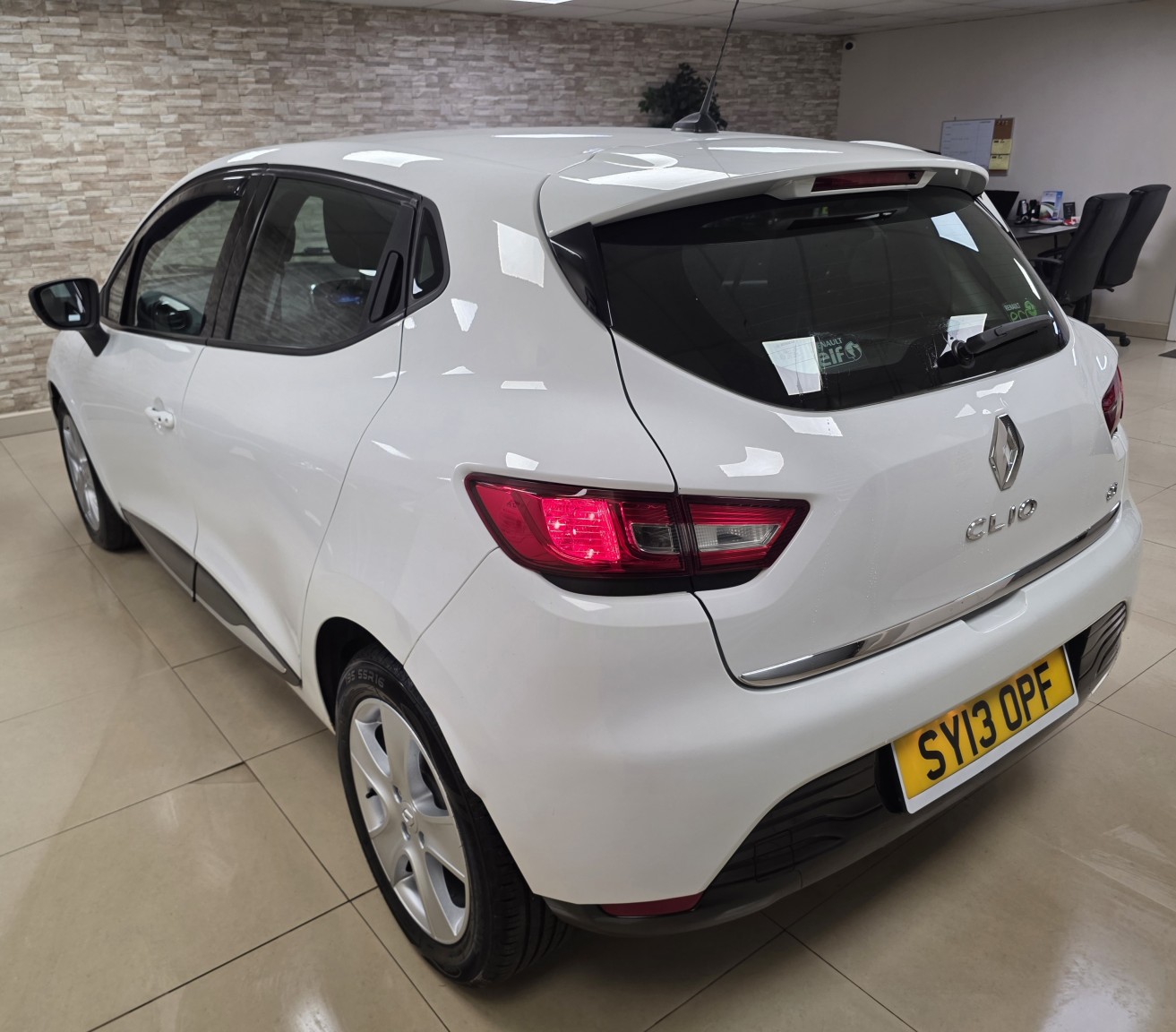 Used Renault Clio 2013 for sale - 77303718: Photo 4