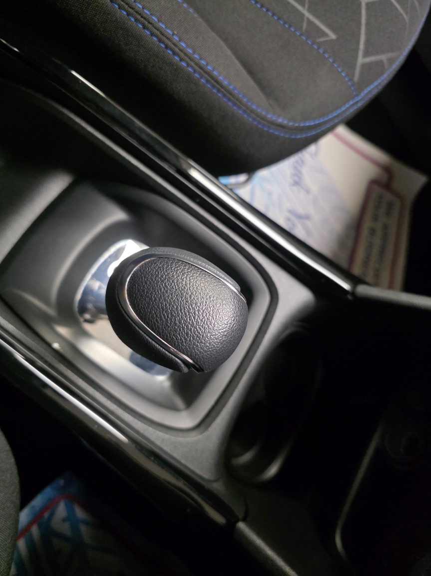 Used Peugeot 2008 2019 for sale - 78105923: Photo 17