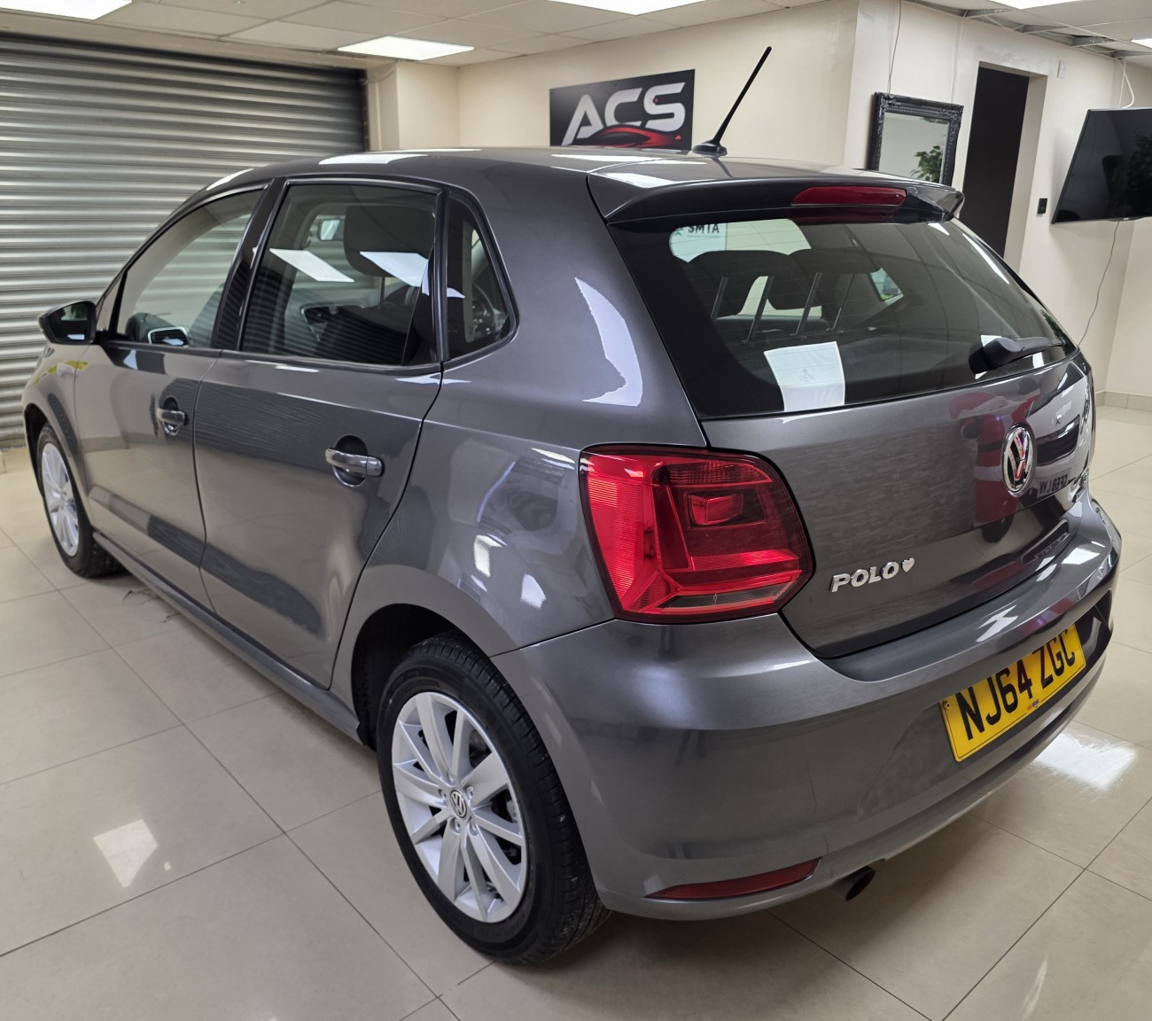 Used Volkswagen Polo 2014 for sale - 76979562: Photo 4