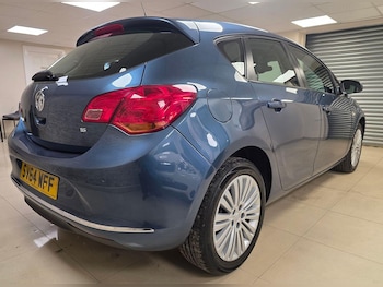 Used Vauxhall Astra 2014 for sale - 75550272: Photo