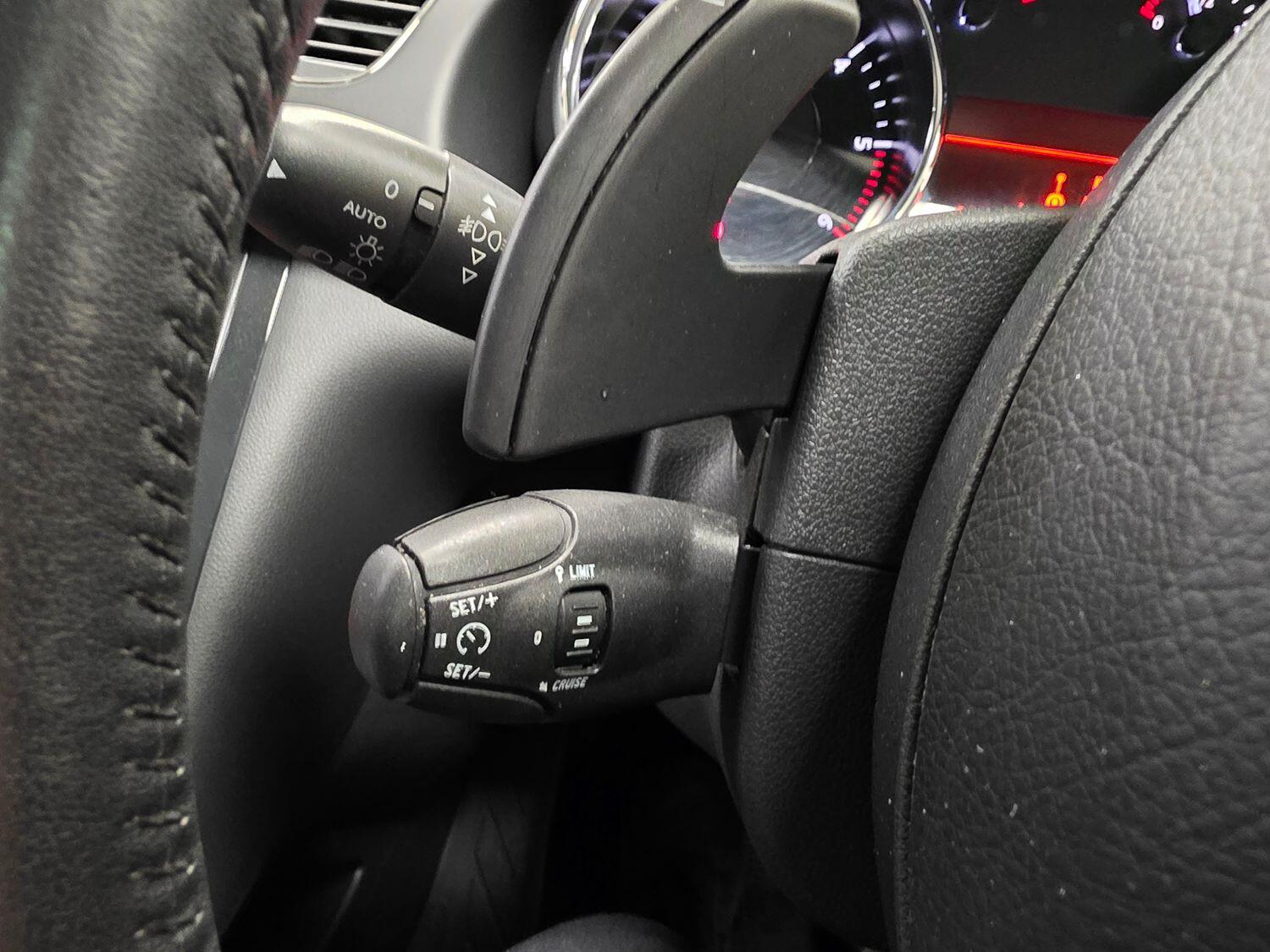 Used Peugeot 3008 2015 for sale - 77590079: Photo 14