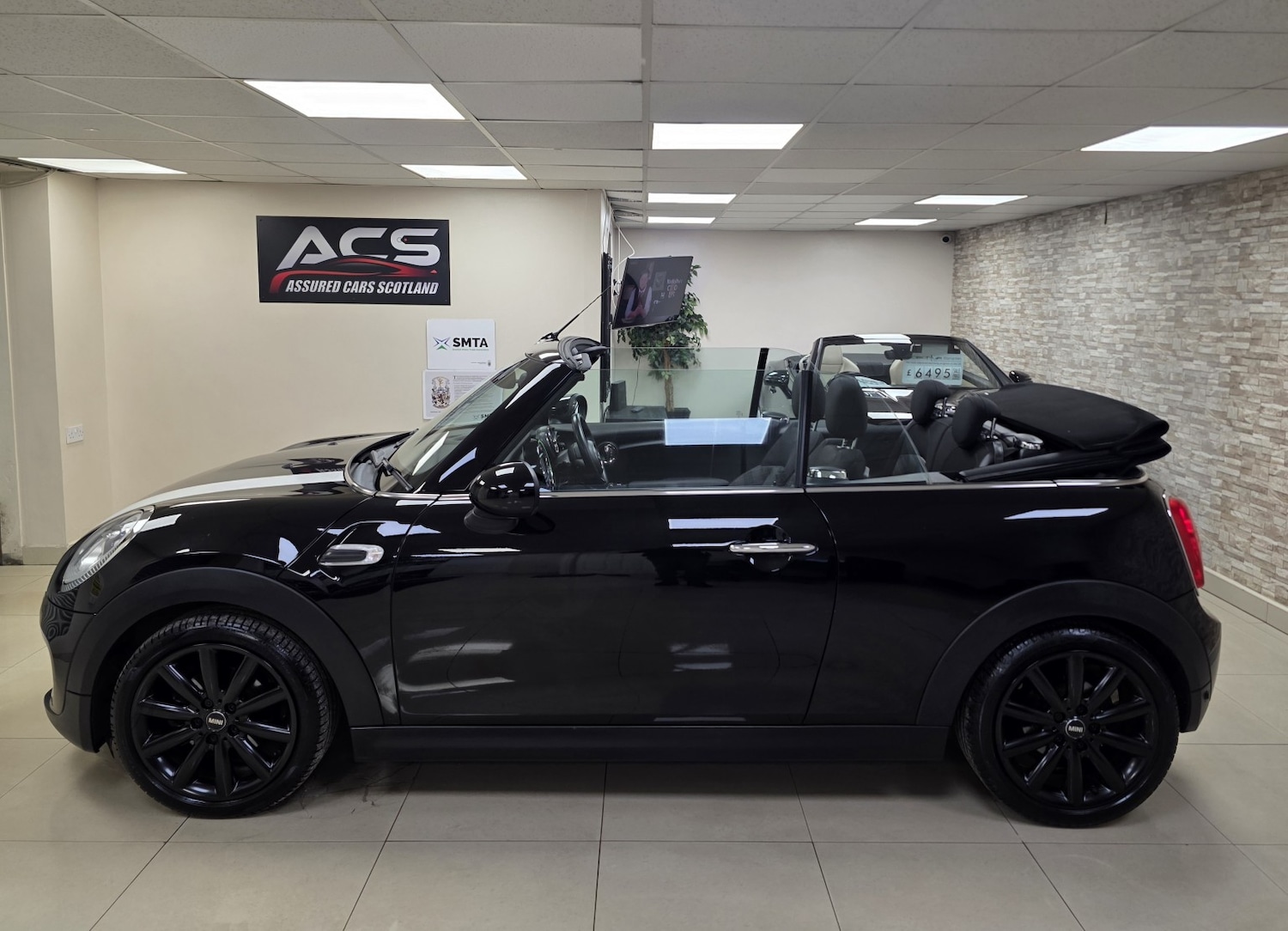 Used MINI Convertible 2016 for sale - 77494760: Photo 11
