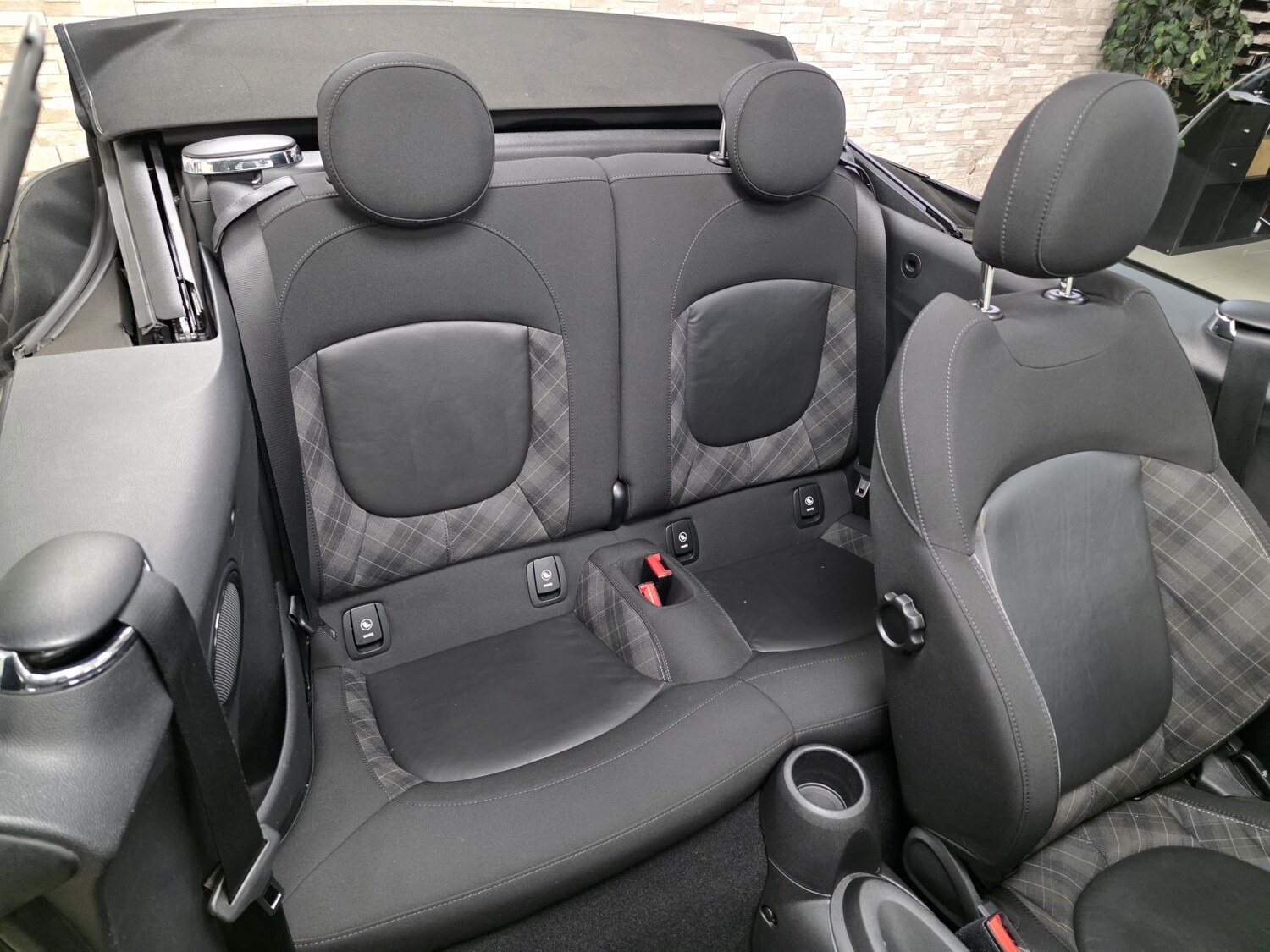 Used MINI Convertible 2016 for sale - 77494760: Photo 19