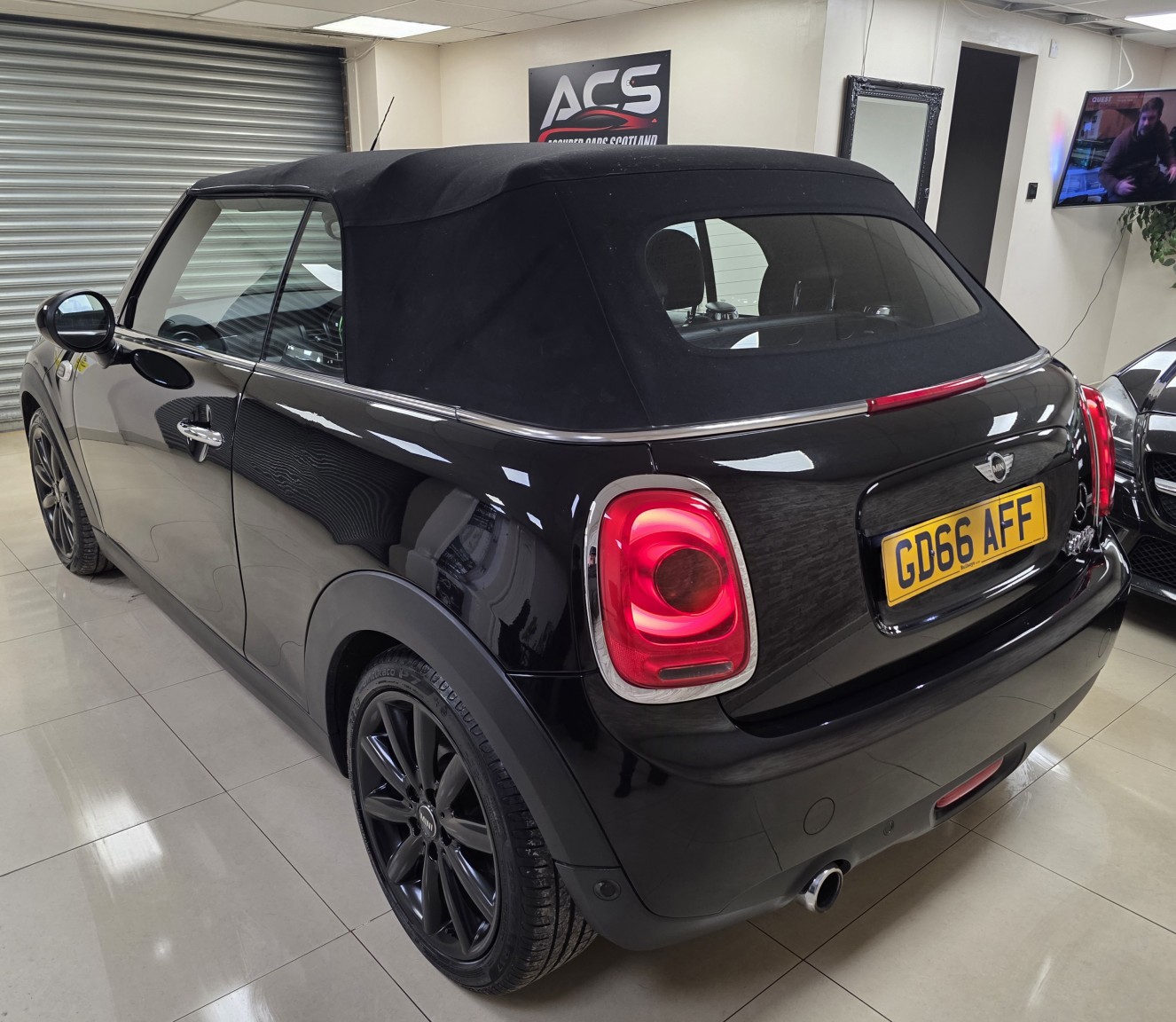 Used MINI Convertible 2016 for sale - 77494760: Photo 4