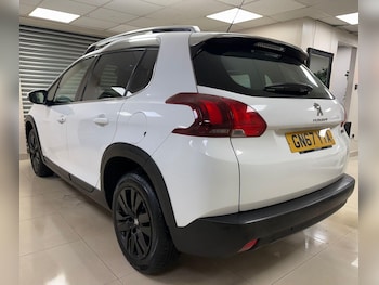 Used Peugeot 2008 2017 for sale - 76430999: Photo