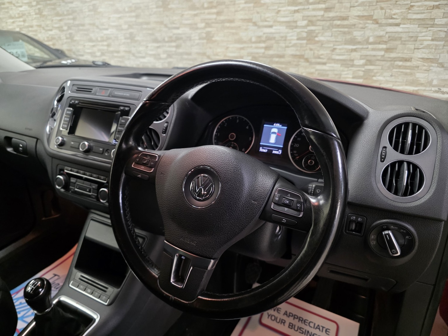 Used Volkswagen Tiguan 2014 for sale - 77357411: Photo 6