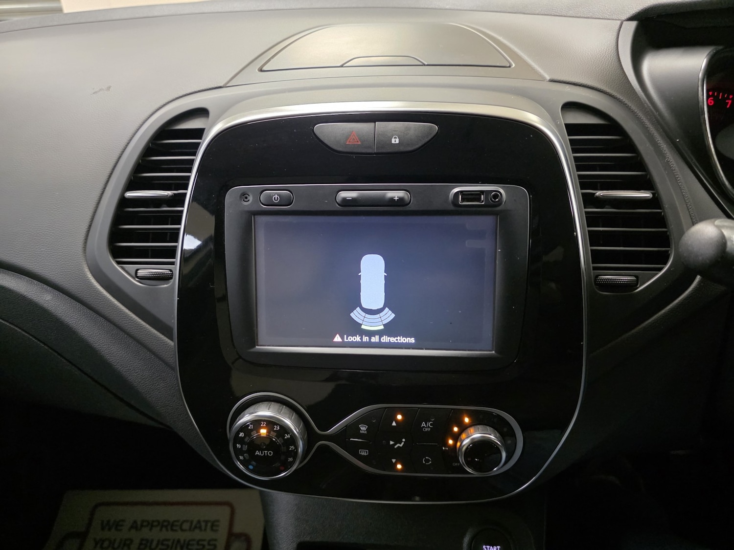 Used Renault Captur 2018 for sale - 77303705: Photo 21