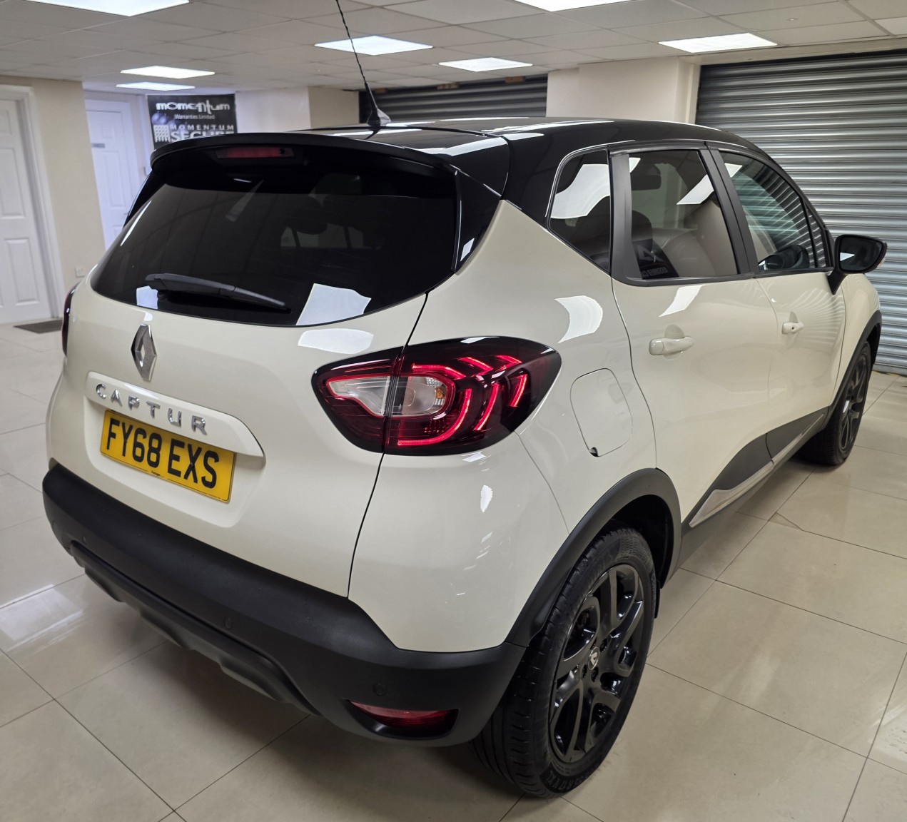 Used Renault Captur 2018 for sale - 77303705: Photo 3