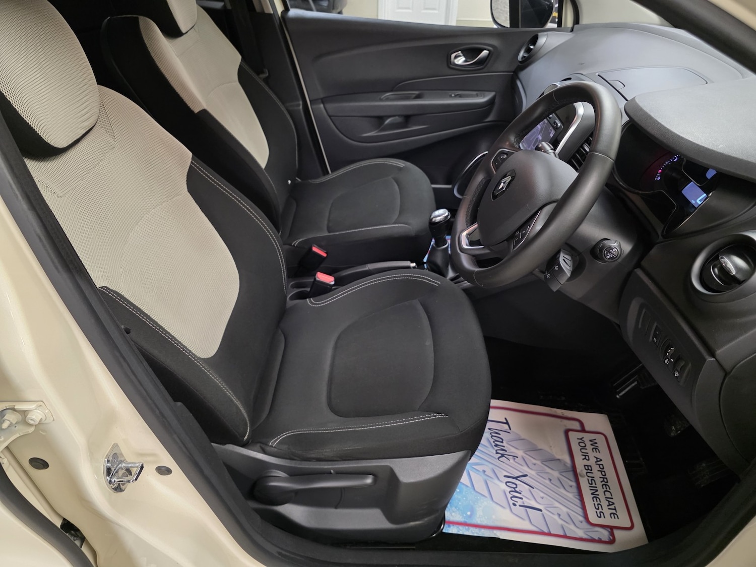 Used Renault Captur 2018 for sale - 77303705: Photo 8