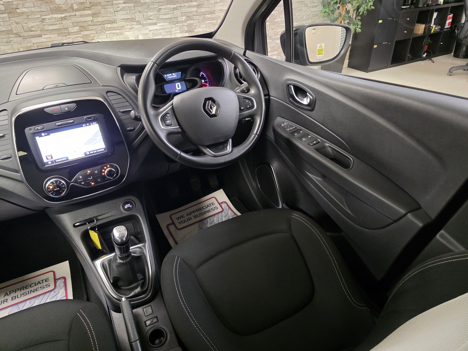 Used Renault Captur 2019 for sale - 77836883: Photo 8