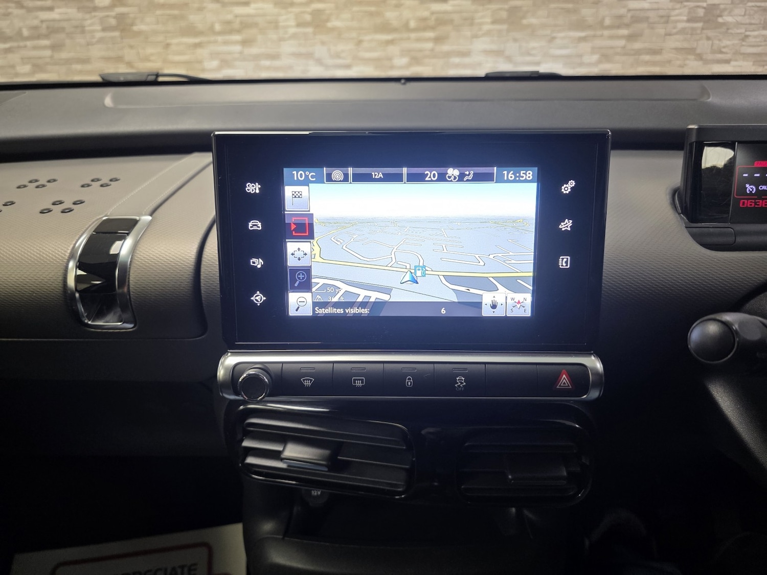 Used Citroen C4 Cactus 2016 for sale - 77694284: Photo 10