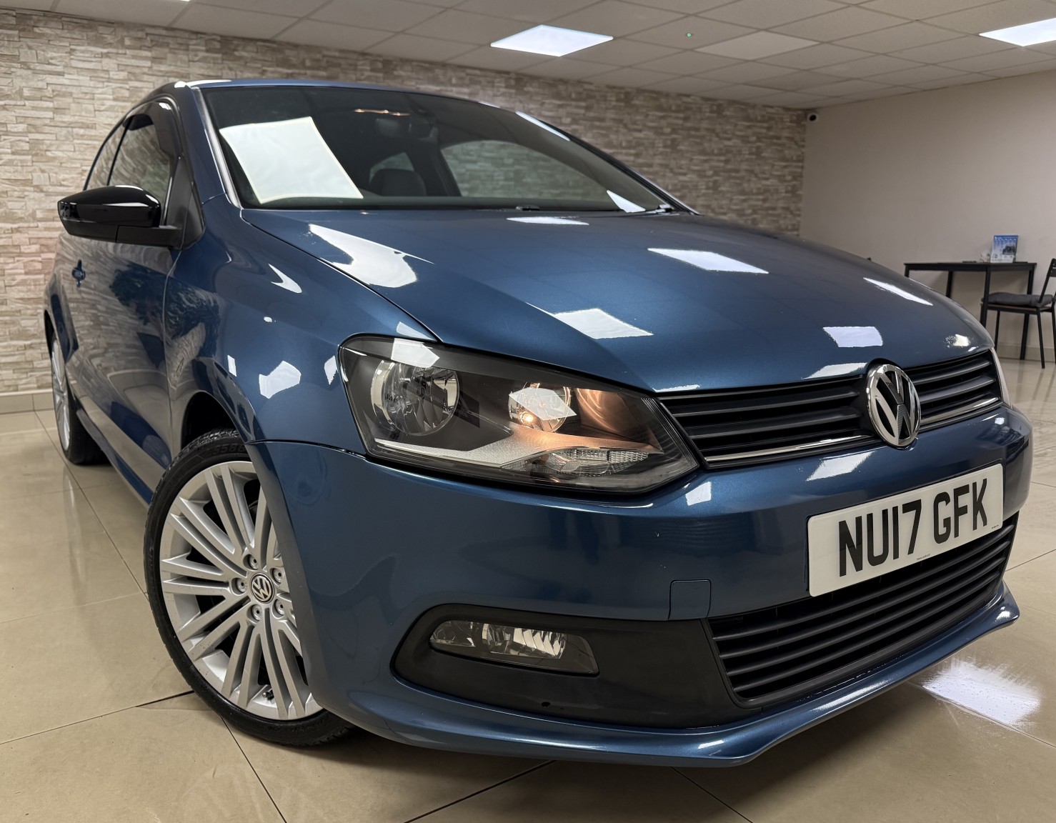 Used Volkswagen Polo 2017 for sale - 76725590: Photo 1