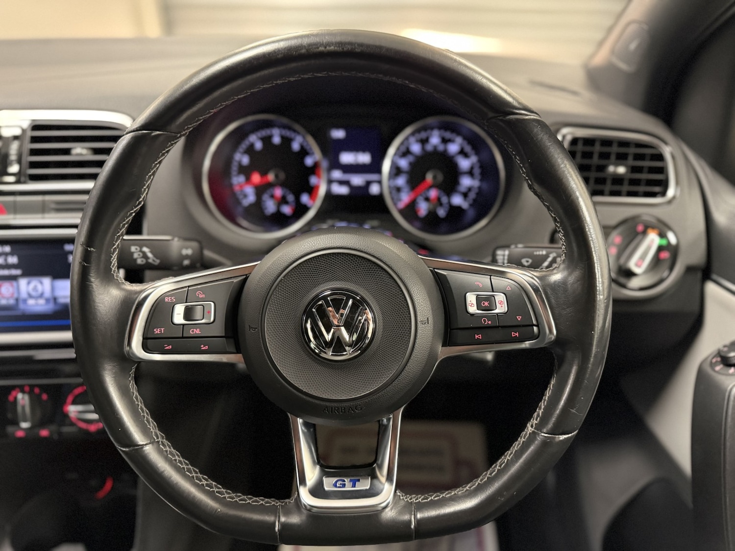 Used Volkswagen Polo 2017 for sale - 76725590: Photo 11