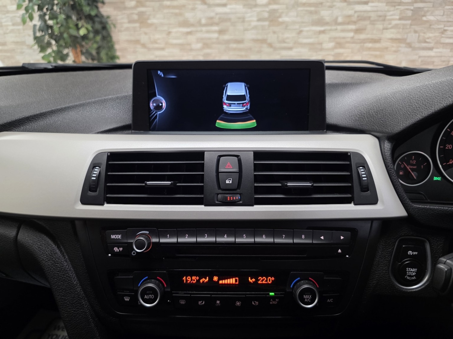 Used BMW 3 Series 2014 for sale - 76547901: Photo 12