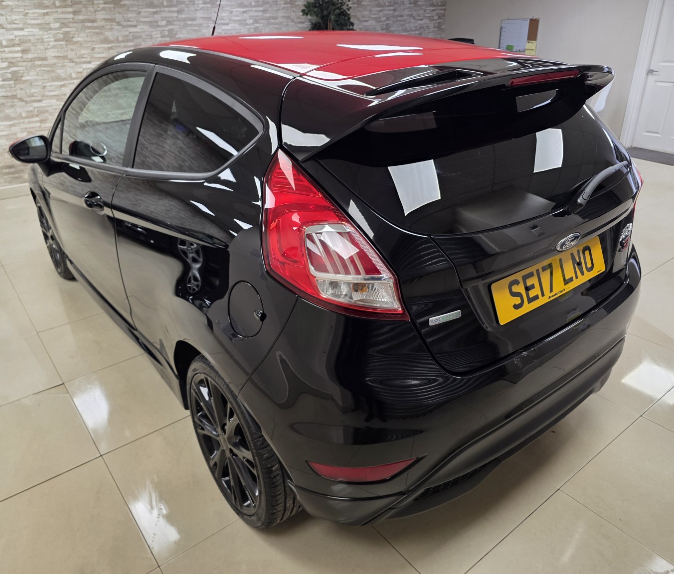 Used Ford Fiesta 2017 for sale - 78168839: Photo 4