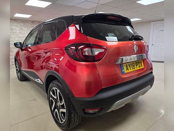 Used Renault Captur 2018 for sale - 76149214: Photo 3