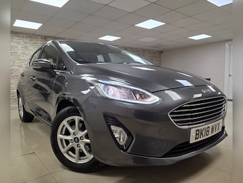 Used Ford Fiesta 2018 for sale - 76784944: Photo