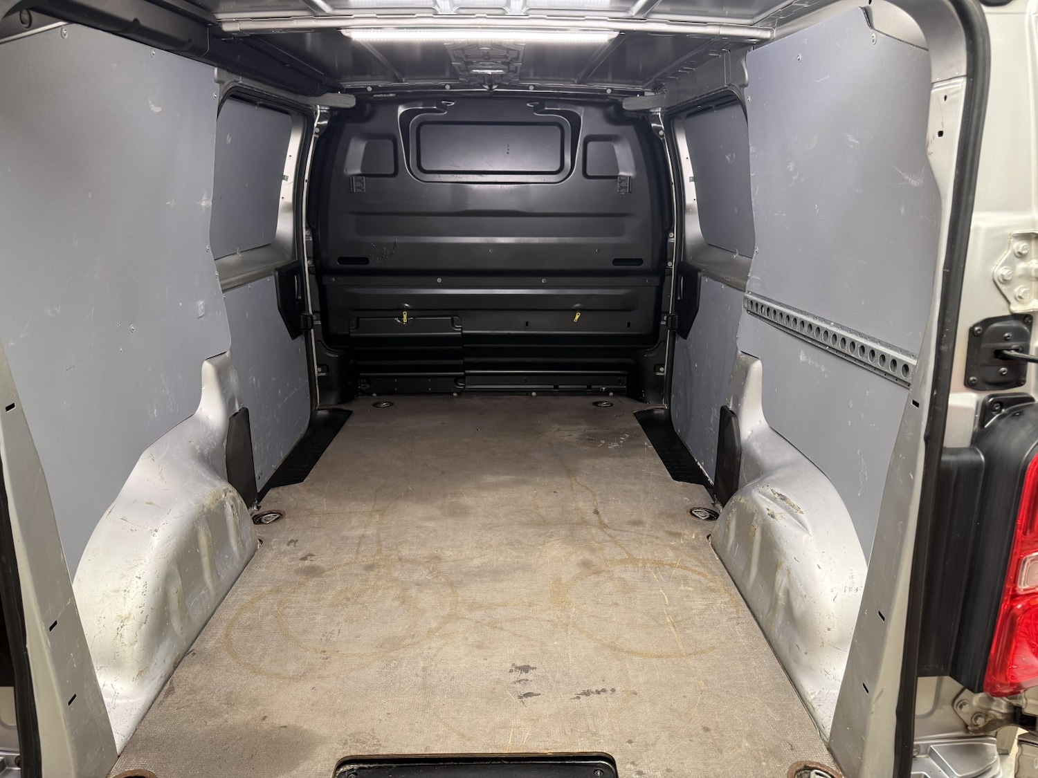 Used Peugeot Expert 2018 for sale - 76643442: Photo 16