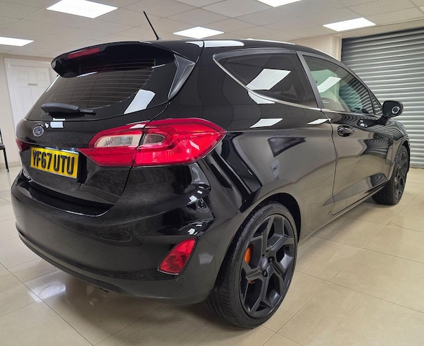 Used Ford Fiesta 2017 for sale - 76246134: Photo 3