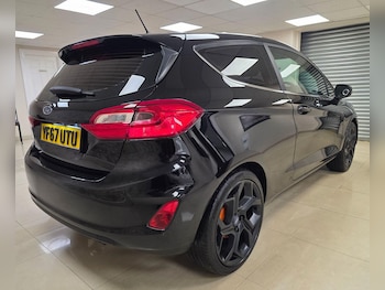 Used Ford Fiesta 2017 for sale - 76246134: Photo 3