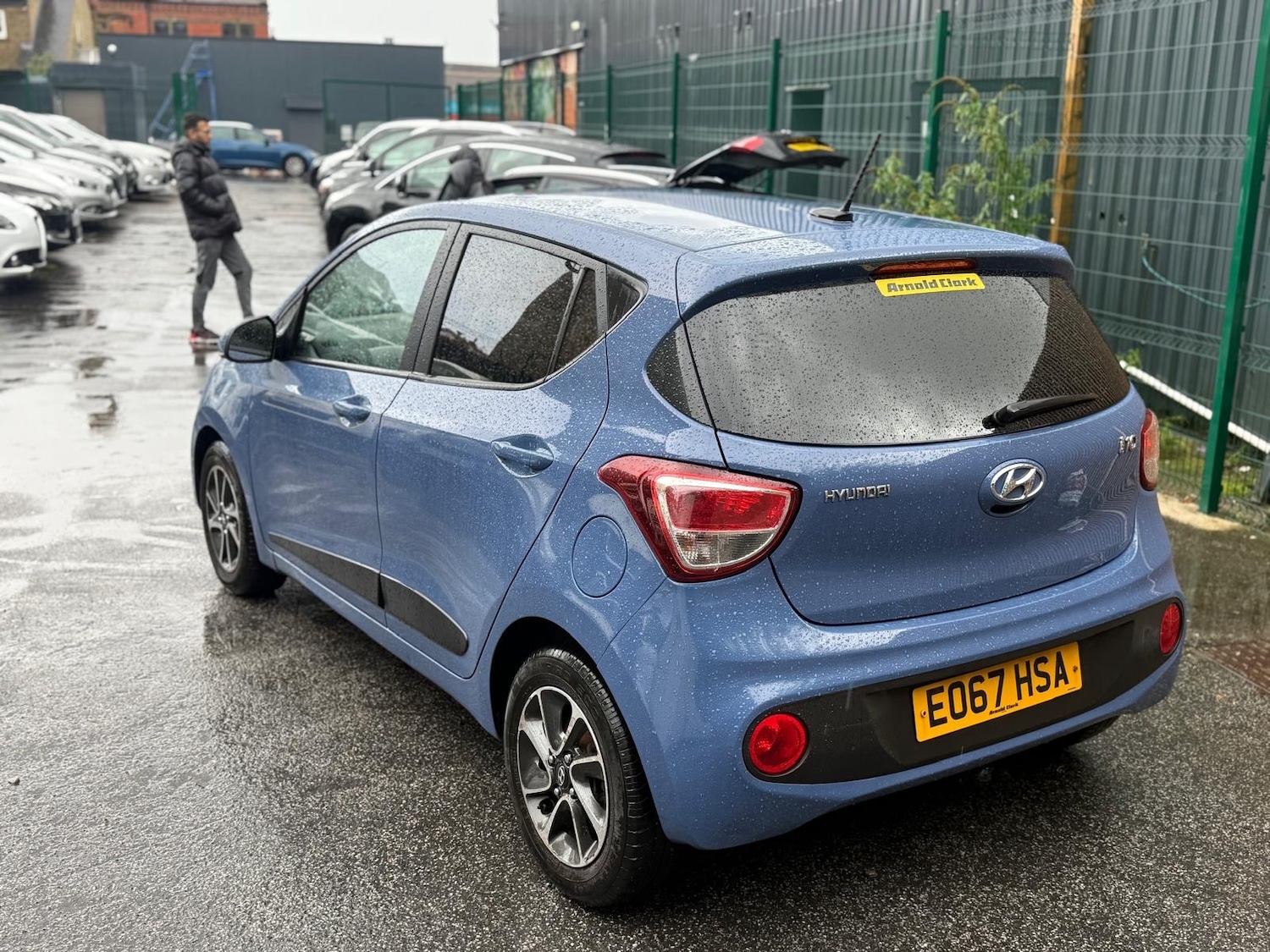 Used Hyundai i10 2017 for sale - 76863513: Photo 13
