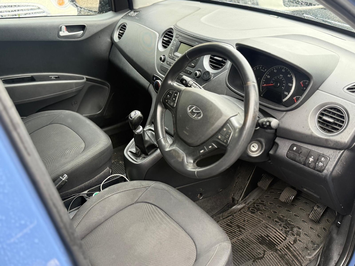 Used Hyundai i10 2017 for sale - 76863513: Photo 14