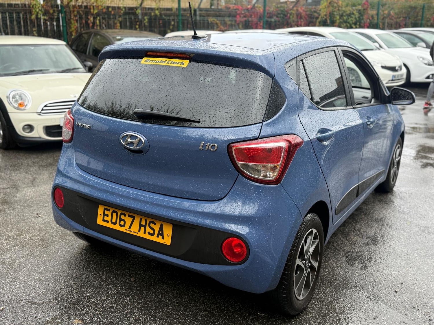 Used Hyundai i10 2017 for sale - 76863513: Photo 5