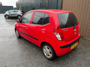 Used Hyundai i10 2010 for sale - 76950906: Photo