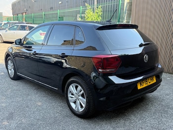 Used Volkswagen Polo 2019 for sale - 79023481: Photo