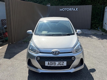 Used Hyundai i10 2019 for sale - 79284910: Photo