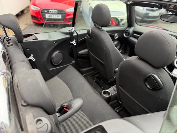 Used MINI Convertible 2010 for sale - 76332391: Photo 18