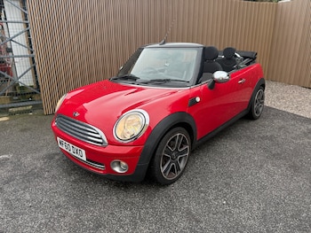Used MINI Convertible 2010 for sale - 76332391: Photo 3