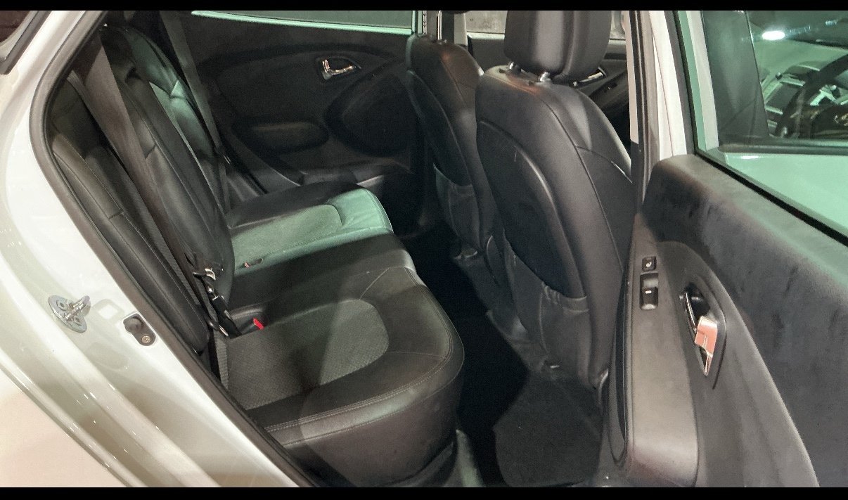 Used Hyundai Ix35 2010 for sale - 76407776: Photo 8